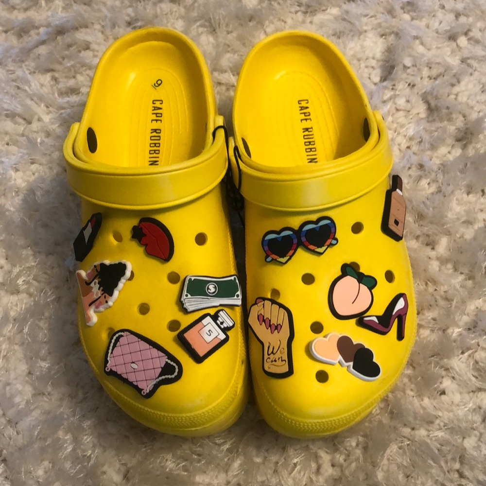 Cape Robbin Platform Crocs
